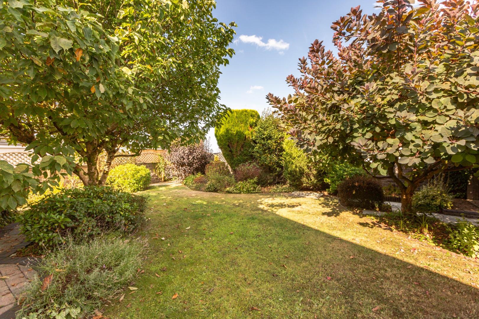 Gowerton Road, Three Crosses, Swansea, SA4 3PY